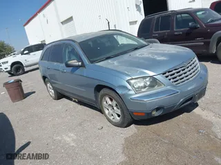 2005 Chrysler Pacifica Touring with VIN 2C4GM68475R330521, listed as a IAAI auction lot 40612905 with 128,406 mi miles. Bid and sale history available at carsss.com. Image 1.