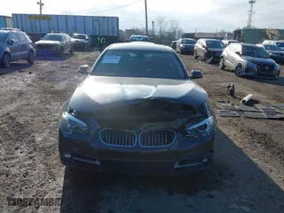 2015 BMW 5 Series 528i xDrive with VIN WBA5A7C55FG142666, listed as a IAAI auction lot 41183686 with 118,325 mi miles. Bid and sale history available at carsss.com. Image 6.