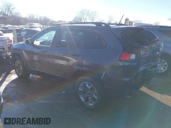 2019 Jeep Cherokee Trailhawk Elite with VIN 1C4PJMBX9KD369142, listed as a IAAI auction lot 41337108 with 66,780 mi miles. Bid and sale history available at carsss.com. Image 3.