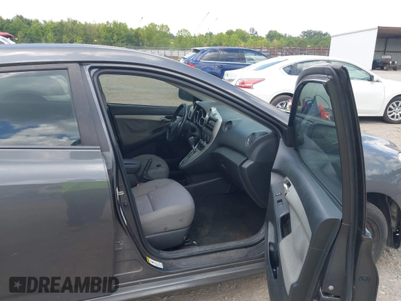 2009 Toyota Matrix S with VIN 2T1LE40E49C004136, listed as a IAAI auction lot 42824966 with 225,109 mi miles and . Bid and sale history available at DreamBid. Image 5.