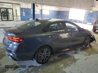 2024 Kia Forte GT-Line with VIN 3KPF54AD8RE711910, listed as a Copart auction lot 45912615 with 2,906 mi miles and Salvage Title. Bid and sale history available at carsss.com. Image 3.