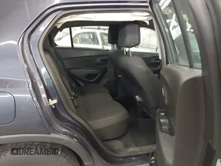 2018 Chevrolet Trax LS with VIN 3GNCJKSBXJL400731, listed as a IAAI auction lot 41827568 with 101,605 mi miles. Bid and sale history available at carsss.com. Image 8.
