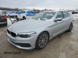 2020 BMW 5 Series 530i xDrive z VIN WBAJR7C03LWW79274, wystawiony jako Copart lot #45209735 z przebiegiem 49 804 mil mil oraz Szkoda całkowita • Salvage title. Historia ofert i sprzedaży dostępna na DreamBid. Obrazek 1.