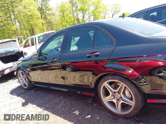 2008 Mercedes-Benz C 63 AMG with VIN WDDGF77X08F179566, listed as a IAAI auction lot 41984926 with 84,266 mi miles and . Bid and sale history available at DreamBid. Image 14.