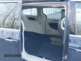 2018 Chrysler Pacifica Limited с VIN 2C4RC1GG9JR185650, выставлен на аукционе IAAI как лот 42225426 с пробегом 130 463 миль миль и . История ставок и продаж доступна на DreamBid. Изображение 8.