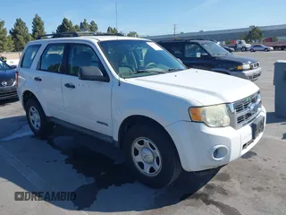 2008 Ford Escape XLS с VIN 1FMCU02Z88KD40828, выставлен на аукционе IAAI как лот 42401150 с пробегом 106 567 миль миль и . История ставок и продаж доступна на DreamBid. Изображение 1.