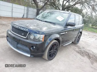 2013 Land Rover Range Rover Sport SC with VIN SALSH2E48DA802796, listed as a IAAI auction lot 41613187 with 104,024 mi miles. Bid and sale history available at carsss.com. Image 17.