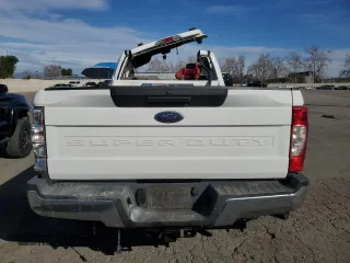 2020 Ford Super Duty F-250 SRW XL with VIN 1FDBF2B68LED97982, listed as a Copart auction lot 41176004 with 32,028 mi miles and Salvage Title. Bid and sale history available at carsss.com. Image 6.
