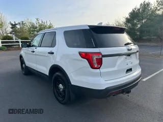 2016 Ford Utility Police Interceptor with VIN 1FM5K8AR2GGC91898, listed as a Copart auction lot 55389185 with 189,162 mi miles and Clean Title. Bid and sale history available at carsss.com. Image 3.