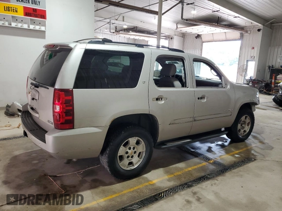 2009 Chevrolet Tahoe 2LT z VIN 1GNFK23099R224458, wystawiony jako Copart lot #59935215 z przebiegiem 229 549 mil mil oraz Szkoda całkowita • Salvage title. Historia ofert i sprzedaży dostępna na DreamBid. Obrazek 3.