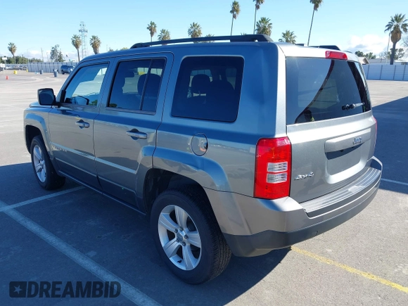 2014 Jeep Patriot Sport with VIN 1C4NJRBB5ED574390, listed as a IAAI auction lot 41949395 with 61,911 mi miles. Bid and sale history available at carsss.com. Image 3.