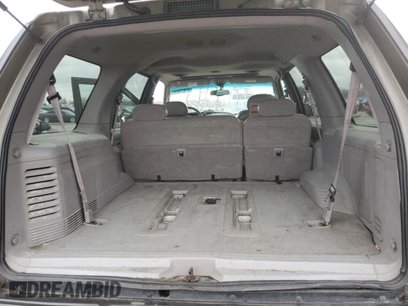 2001 Lincoln Navigator z VIN 5LMFU28R21LJ15849, wystawiony jako Copart lot #47623695 z przebiegiem 176 667 mil mil oraz Szkoda całkowita • Salvage title. Historia ofert i sprzedaży dostępna na DreamBid. Obrazek 6.