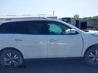 2019 Nissan Pathfinder S z VIN 5N1DR2MM7KC646276, wystawiony jako IAAI lot #42394605 z przebiegiem 75 708 mil mil oraz . Historia ofert i sprzedaży dostępna na DreamBid. Obrazek 13.