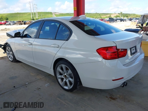 2015 BMW 3 Series 328i с VIN WBA3A5C51FP604734, выставлен на аукционе IAAI как лот 42687621 с пробегом 77 185 миль миль и . История ставок и продаж доступна на DreamBid. Изображение 3.