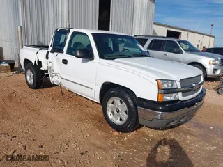 2003 Chevrolet Silverado 1500 LS with VIN 1GCEC19V13Z218093, listed as a IAAI auction lot 41016260 with 237,633 mi miles. Bid and sale history available at carsss.com. Image 1.