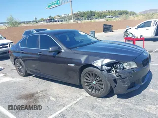 2013 BMW 5 Series 535i xDrive with VIN WBAFU7C52DDU77152, listed as a IAAI auction lot 42533787 with 99,900 mi miles and . Bid and sale history available at DreamBid. Image 1.