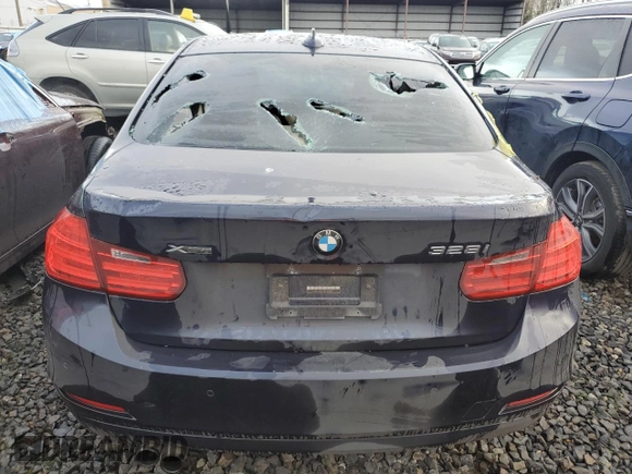 2013 BMW 3 Series 328i xDrive with VIN WBA3B3G58DNP38418, listed as a Copart auction lot 48253075 with 123,768 mi miles and Salvage title. Bid and sale history available at DreamBid. Image 6.