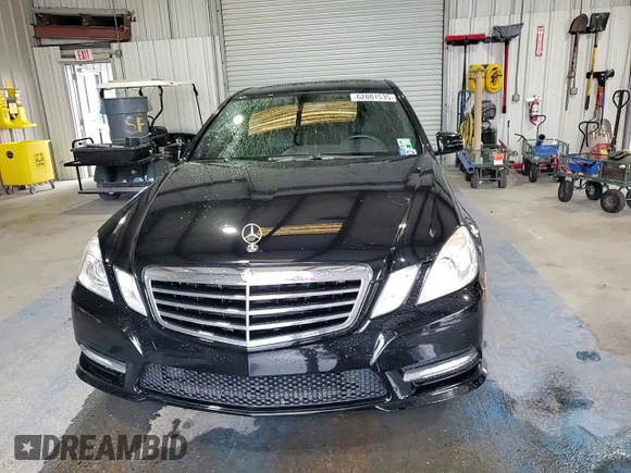 2013 Mercedes-Benz E 350 Luxury z VIN WDDHF5KB4DA663316, wystawiony jako Copart lot #62881535 z przebiegiem 83 278 mil mil oraz Szkoda całkowita • Salvage title. Historia ofert i sprzedaży dostępna na DreamBid. Obrazek 13.