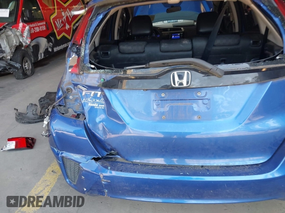 2015 Honda Fit LX с VIN 3HGGK5H53FM738324, выставлен на аукционе IAAI как лот 42105628 с пробегом 98 174 миль миль и . История ставок и продаж доступна на DreamBid. Изображение 6.