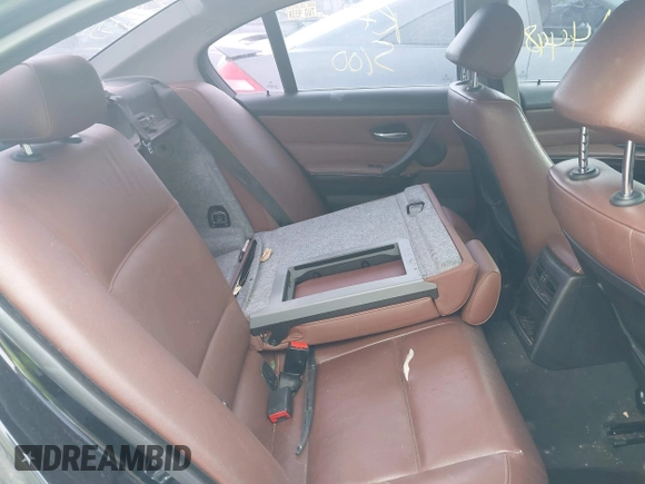 2006 BMW 3 Series 330xi с VIN WBAVD33546KV63470, выставлен на аукционе IAAI как лот 42165208 с пробегом Не указан миль и . История ставок и продаж доступна на DreamBid. Изображение 8.