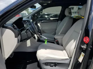 2022 Volkswagen Tiguan SE R-Line Black z VIN 3VVCB7AXXNM080652, wystawiony jako Copart lot #51249185 z przebiegiem 53 996 mil mil oraz Nie do naprawy • Non repairable. Historia ofert i sprzedaży dostępna na DreamBid. Obrazek 7.