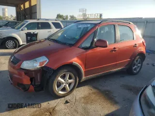 2009 Suzuki SX4 Man AWD with VIN JS2YB413196205145, listed as a Copart auction lot 70606134 with 121,369 mi miles and Salvage Title. Bid and sale history available at carsss.com. Image 1.