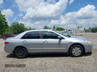 2004 Honda Accord LX z VIN 1HGCM56394A165708, wystawiony jako IAAI lot #42348218 z przebiegiem 225 699 mil mil oraz . Historia ofert i sprzedaży dostępna na DreamBid. Obrazek 13.