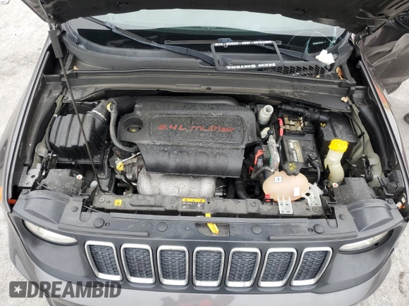 2019 Jeep Renegade Latitude z VIN ZACNJABB7KPJ73628, wystawiony jako Copart lot #59419695 z przebiegiem 61 126 mil mil oraz Szkoda całkowita • Salvage title. Historia ofert i sprzedaży dostępna na DreamBid. Obrazek 12.