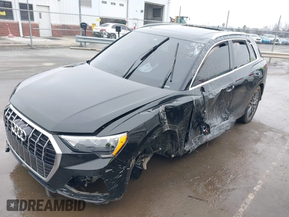 2021 Audi Q3 Premium with VIN WA1AUCF31M1131914, listed as a IAAI auction lot 41571543 with 35,477 mi miles and . Bid and sale history available at DreamBid. Image 6.