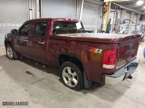 2013 GMC Sierra 1500 SLT with VIN 3GTP2WE70DG138799, listed as a IAAI auction lot 41555069 with 137,850 mi miles. Bid and sale history available at carsss.com. Image 3.