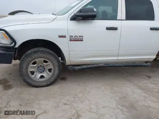2018 Ram 2500 Tradesman with VIN 3C6UR5HJXJG293850, listed as a IAAI auction lot 41521600 with 151,477 mi miles. Bid and sale history available at carsss.com. Image 6.