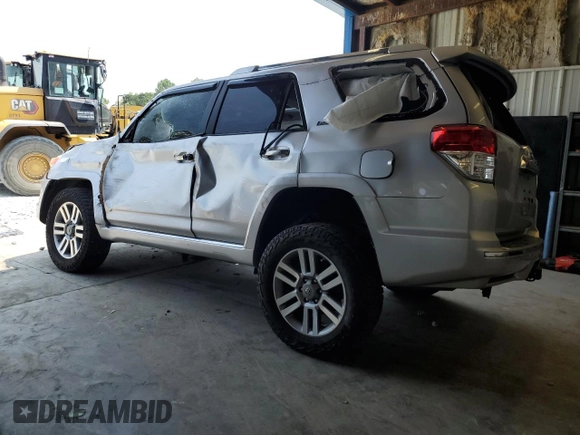 2011 Toyota 4Runner SR5 with VIN JTEZU5JR6B5032622, listed as a Copart auction lot 62197375 with Not provided miles and Salvage title. Bid and sale history available at DreamBid. Image 2.