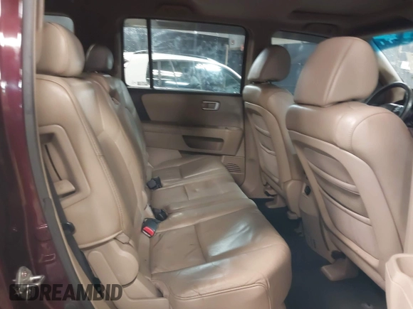 2009 Honda Pilot EX-L with VIN 5FNYF48569B021586, listed as a IAAI auction lot 41609721 with 291,598 mi miles. Bid and sale history available at carsss.com. Image 8.