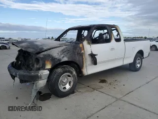 2000 Ford F-150 XL with VIN 1FTRX17W3YNB67535, listed as a Copart auction lot 50634015 with 0 mi miles and Non Repairable. Bid and sale history available at carsss.com. Image 1.