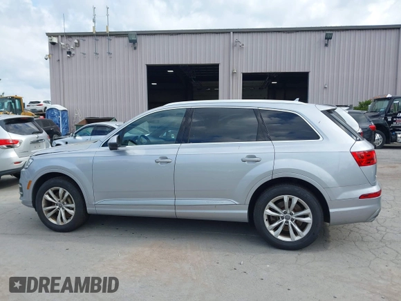 2018 Audi Q7 Premium Plus с VIN WA1LAAF77JD039368, выставлен на аукционе IAAI как лот 42820703 с пробегом 265 629 миль миль и . История ставок и продаж доступна на DreamBid. Изображение 14.