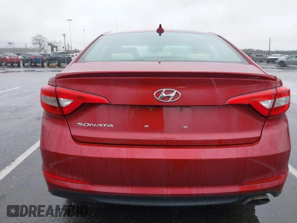 2016 Hyundai Sonata SE z VIN 5NPE24AF7GH391820, wystawiony jako IAAI lot #42015648 z przebiegiem 123 004 mil mil oraz . Historia ofert i sprzedaży dostępna na DreamBid. Obrazek 18.