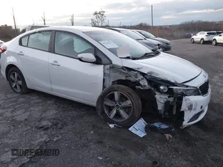 2018 Kia Forte LX with VIN 3KPFL4A74JE190592, listed as a IAAI auction lot 41246176 with 1 mi miles. Bid and sale history available at carsss.com. Image 6.