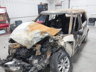 2013 Kia Soul with VIN KNDJT2A51D7525020, listed as a IAAI auction lot 41599276 with 1 mi miles. Bid and sale history available at carsss.com. Image 6.