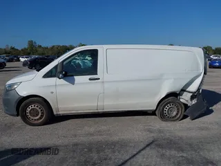 2017 Mercedes-Benz Metris Cargo z VIN WD3PG2EA3H3217098, wystawiony jako IAAI lot #41000078 z przebiegiem 114 579 mil mil oraz . Historia ofert i sprzedaży dostępna na DreamBid. Obrazek 14.