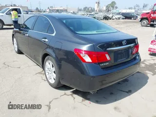 2007 Lexus ES 330 z VIN JTHBJ46G472085911, wystawiony jako IAAI lot #42486802 z przebiegiem 124 871 mil mil oraz . Historia ofert i sprzedaży dostępna na DreamBid. Obrazek 3.