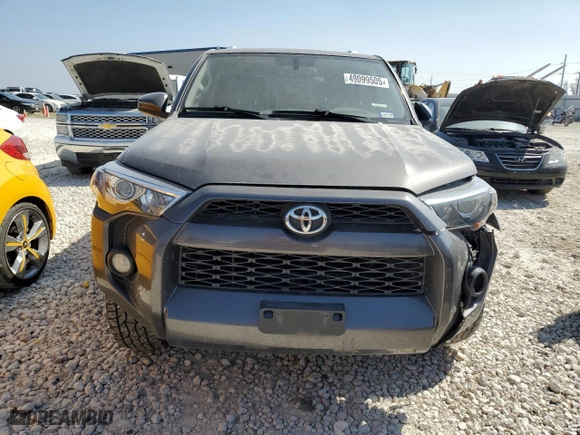 2014 Toyota 4Runner SR5 with VIN JTEZU5JR8E5077663, listed as a Copart auction lot 49099505 with 199,275 mi miles and Salvage Title. Bid and sale history available at carsss.com. Image 5.