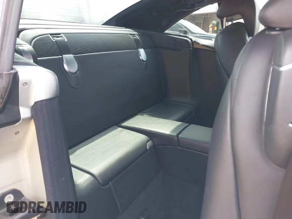 2003 Mercedes-Benz SL 500 z VIN WDBSK75F33F009204, wystawiony jako IAAI lot #42305205 z przebiegiem 87 108 mil mil oraz . Historia ofert i sprzedaży dostępna na DreamBid. Obrazek 8.