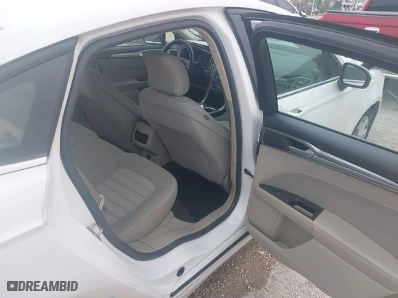 2019 Ford Fusion SE with VIN 3FA6P0HD4KR213491, listed as a IAAI auction lot 41360054 with 36,605 mi miles. Bid and sale history available at carsss.com. Image 8.