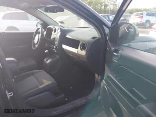 2016 Jeep Compass Sport with VIN 1C4NJDBB4GD756524, listed as a IAAI auction lot 42103010 with 172,103 mi miles. Bid and sale history available at carsss.com. Image 5.