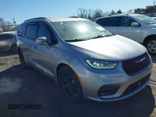 2021 Chrysler Pacifica Touring with VIN 2C4RC1FG8MR565455, listed as a IAAI auction lot 41796891 with 105,645 mi miles and . Bid and sale history available at DreamBid. Image 1.
