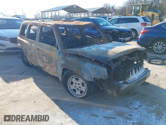 2016 Jeep Patriot Sport with VIN 1C4NJPBB3GD667111, listed as a IAAI auction lot 40577033 with 115,459 mi miles and . Bid and sale history available at carsss.com. Image 1.