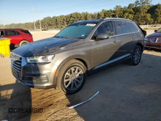 2018 Audi Q7 Premium z VIN WA1AHAF7XJD045135, wystawiony jako Copart lot #76422704 z przebiegiem 83 308 mil mil oraz Szkoda całkowita • Salvage title. Historia ofert i sprzedaży dostępna na DreamBid. Obrazek 1.