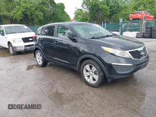 2013 Kia Sportage LX z VIN KNDPB3A21D7494831, wystawiony jako IAAI lot #42267525 z przebiegiem 203 859 mil mil oraz . Historia ofert i sprzedaży dostępna na DreamBid. Obrazek 1.