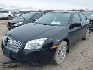 2008 Mercury Milan Premier with VIN 3MEHM08108R651868, listed as a IAAI auction lot 41463137 with 109,951 mi miles. Bid and sale history available at carsss.com. Image 2.