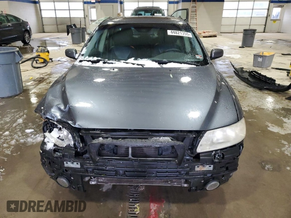2005 Volvo S60 with VIN YV1RS592052470960, listed as a Copart auction lot 44821355 with 165,802 mi miles and Salvage Title. Bid and sale history available at carsss.com. Image 5.
